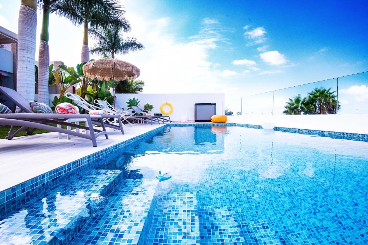 Villa Caleta Golf 아데제 외부 사진