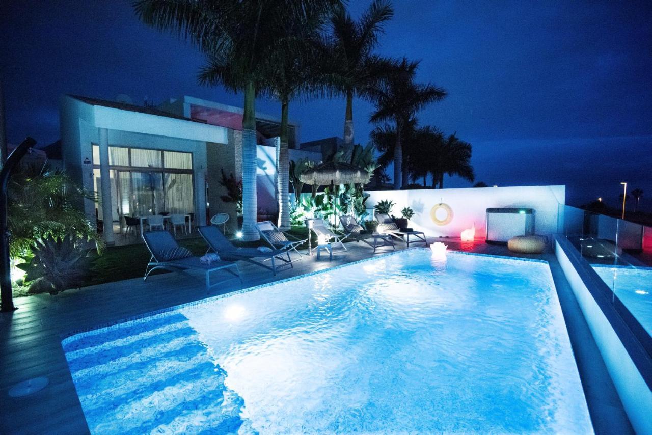 Villa Caleta Golf 아데제 외부 사진