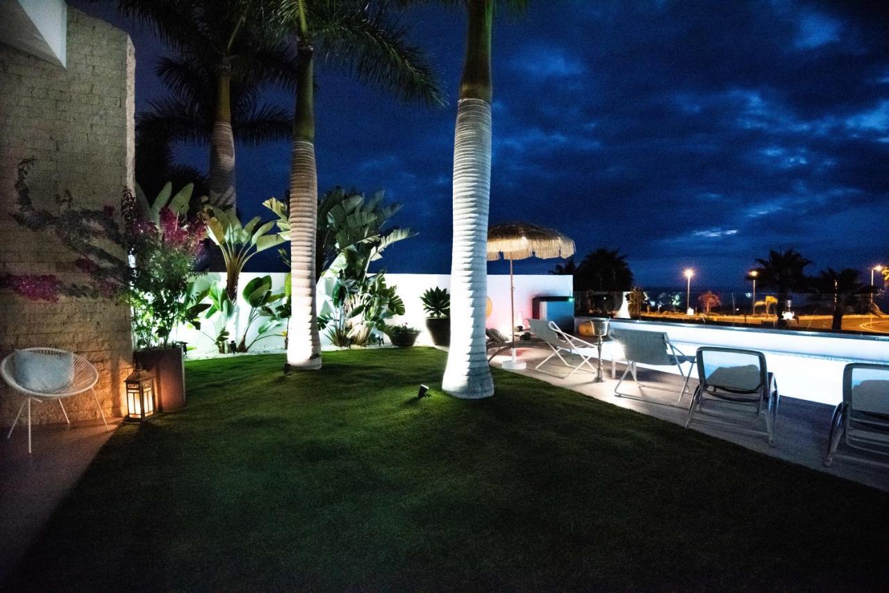 Villa Caleta Golf 아데제 외부 사진